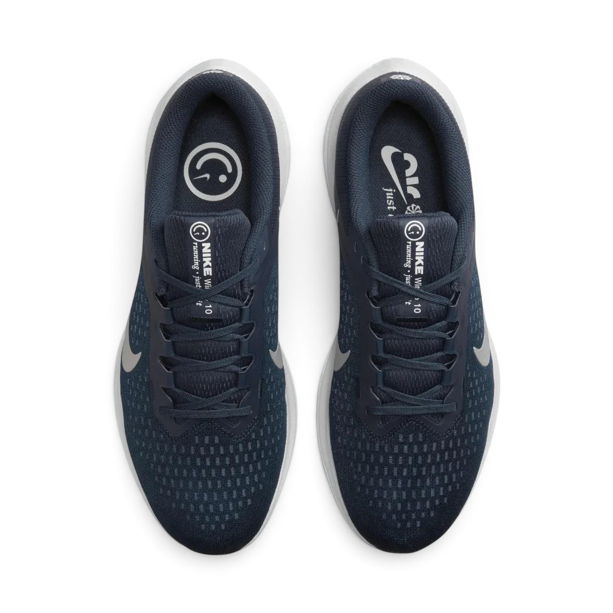 Top-down view of a pair of Nike Air Winflo 10 Men's running shoes in navy, highlighting their streamlined silhouette and lace-up closure.