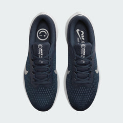 Top-down view of a pair of Nike Air Winflo 10 Men's running shoes in navy, highlighting their streamlined silhouette and lace-up closure.