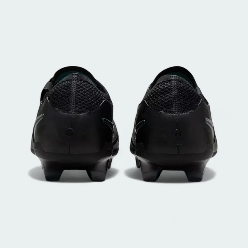 Rear view of the Nike Legend 10 Elite FG men's boots, focusing on the structured heel and branding.