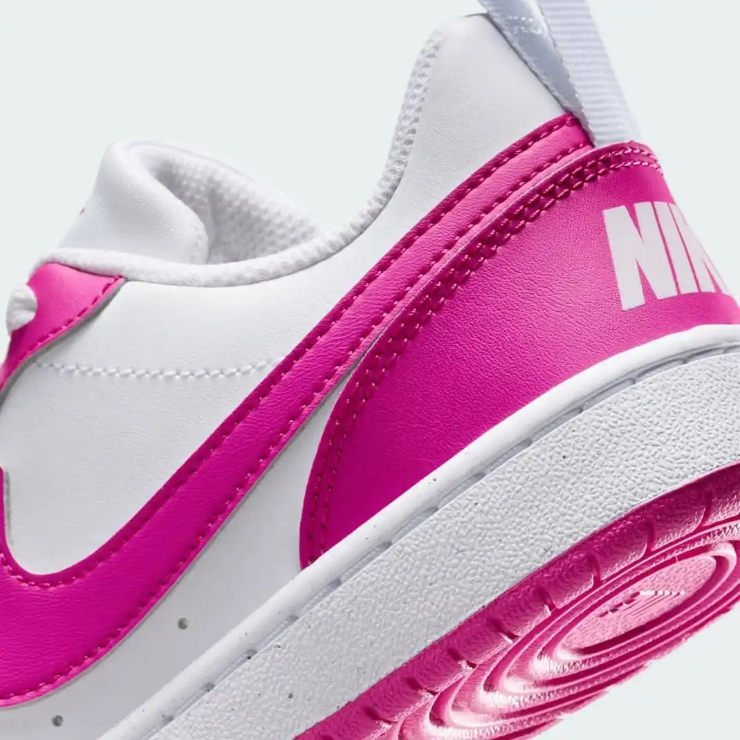 Detailed zoom on the outsole and midsole of the Nike Court Borough Low Recraft Juniors' trainers, highlighting the midsole and branding to the rear