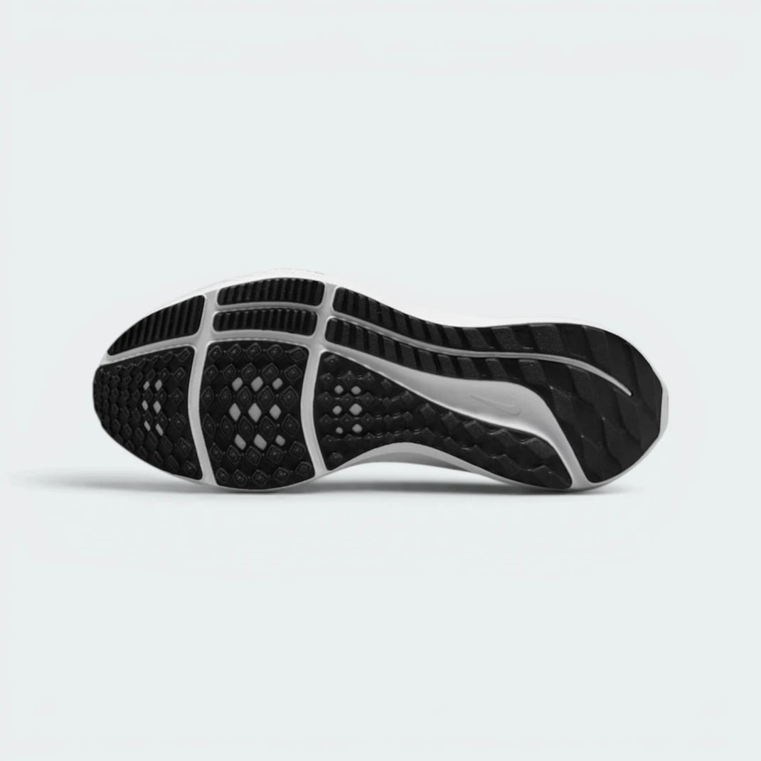 Nike Air Zoom Pegasus 40 Older Kids' Road Running Shoes Black DX2498-001 (UK 5) Secondary image