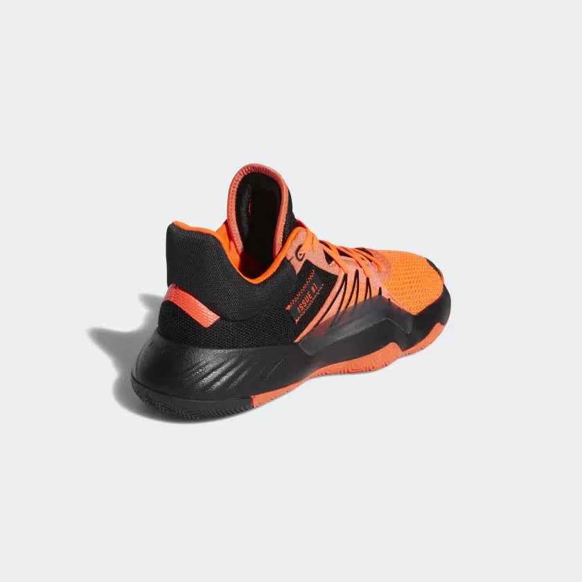 View from Behind Looking at the Heel: Showing the structured stability and the coverage provided by the rear-support profile and Bounce midsole.