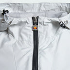 Detailed zoom on the adjustable hood and the 1/4 zip closure of the Ellesse Mont 2 Overhead Anorak Jacket, highlighting its functional design.