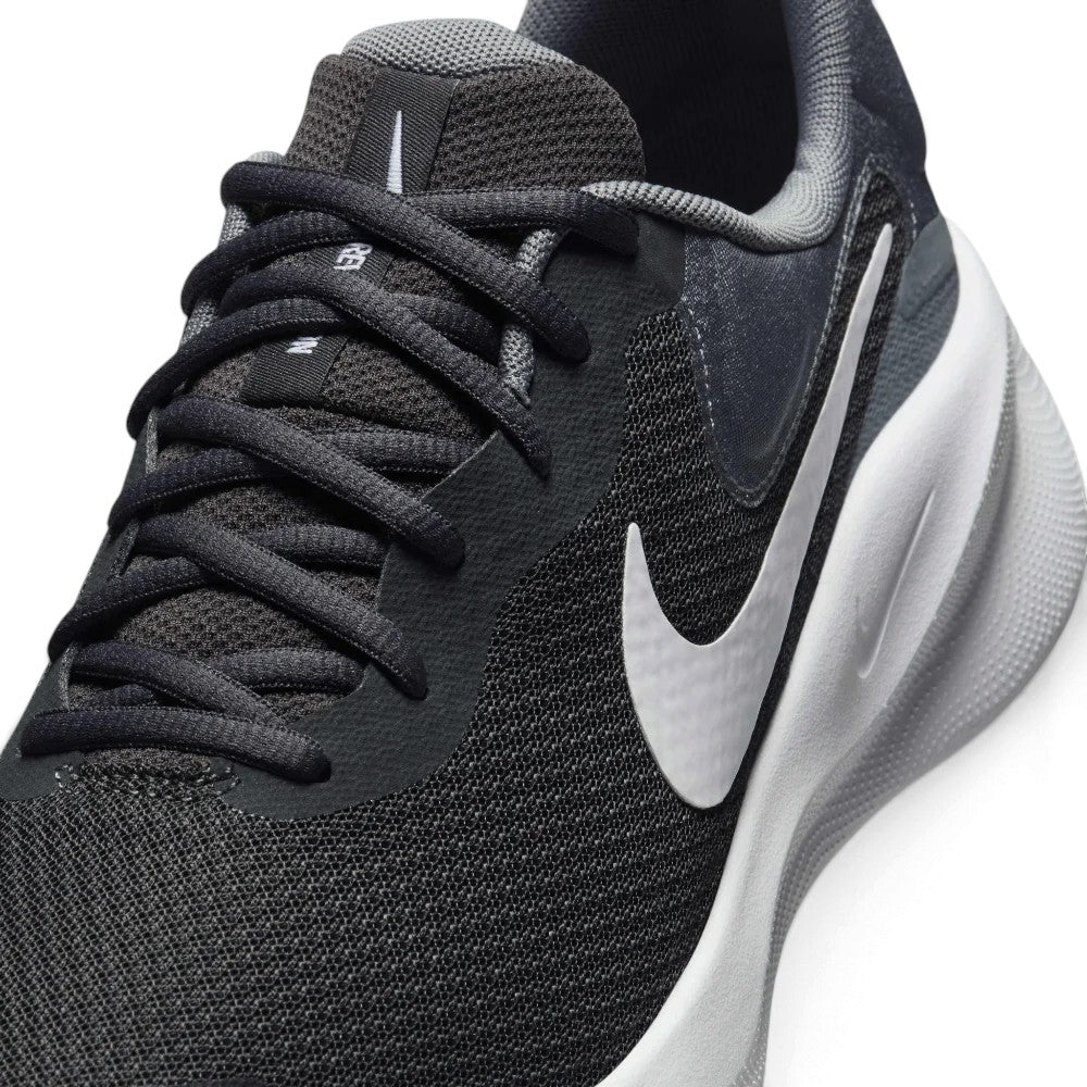 Macro focus on the forefoot and lacing area, detailing the fine mesh weave, matching dark laces, and structured eyestays.