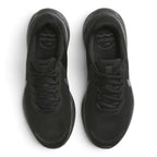 Focuses on the locked-in central lacing layout, displaying flat black laces, padded mesh tongues with takeoff touch points, cushioned collars, and soft insoles.