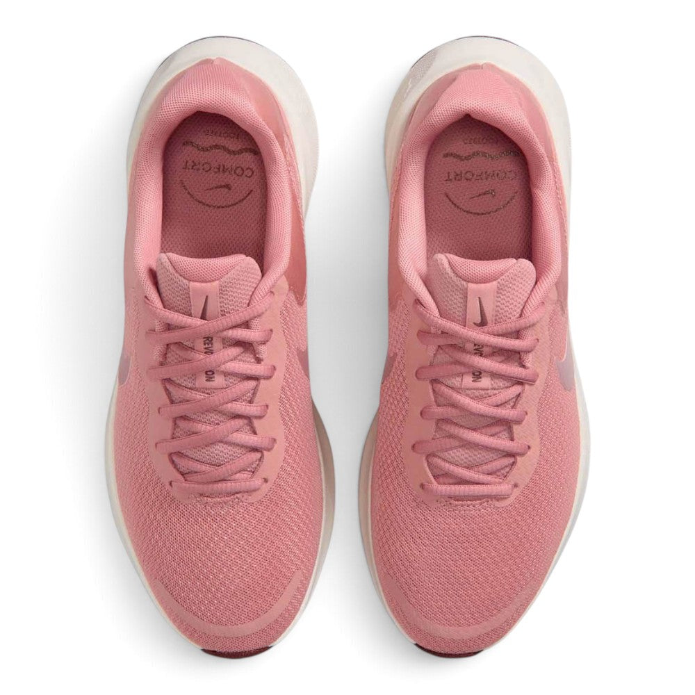 Focuses on the locked-in central lacing layout, displaying flat Red Stardust laces, padded mesh tongues with takeoff touch points, "Nike Comfort Footbed" insoles, and plush padded ankle collars.