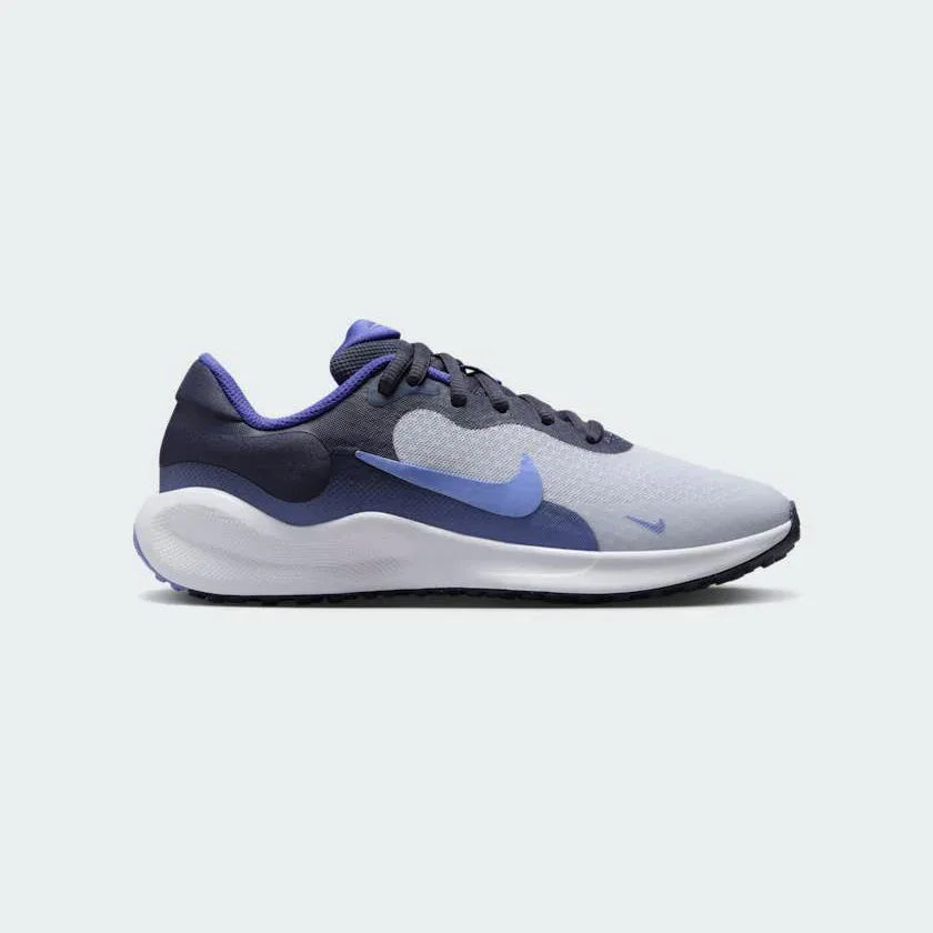 tradesports.co.uk Nike Revolution 7 Juniors FB7689 007 Main image