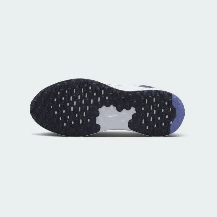 Nike Revolution 7 Juniors Training Shoes FB7689 007 Secondary image