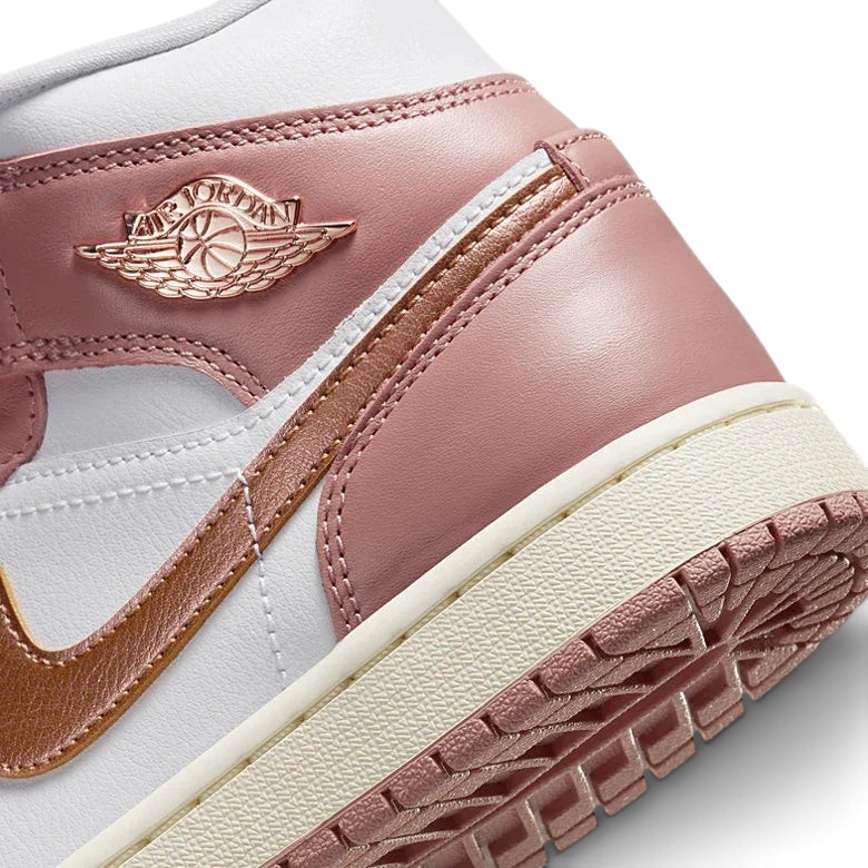 tradesports.co.uk Nike Air Jordan Women's 1 Mid SE FB9892 670
