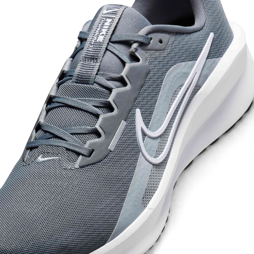 Breathable Cool Grey Open-Cell Mesh Forefoot, Hot-Melt Protective Toe Bumper, Integrated Internal Fit Band Anchors, and Flat Performance Lacing, demonstrating the airy micro-ventilation, scuff defence boundaries, and refined craftsmanship as the stylish final detail.
