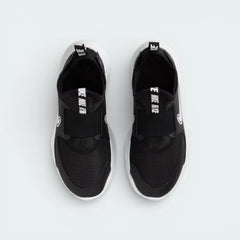 Top-down view of the black trainers, highlighting the elastic straps and the Nike branding on the tongue pull tab.