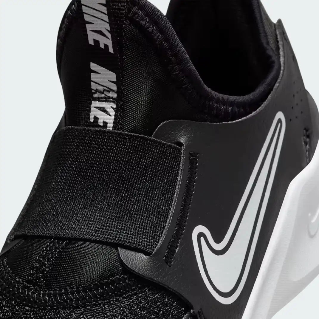 Close-up of the front, detailing the breathable mesh texture and reinforced toe area.