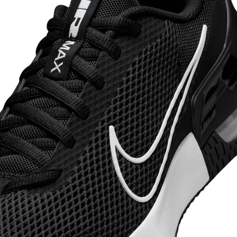 Details the premium seamless reinforcement wrapping the front toe cap protection matrix and the precise tracking of the eyelet lacing lines.