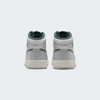 tradesports.co.uk Nike Juniors Air Jordan 1 Mid Special Edition FQ8088 103