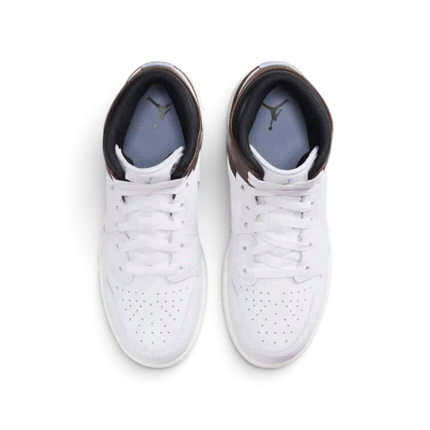 tradesports.co.uk Nike Juniors Air Jordan 1 Mid Special Edition FQ8162 142