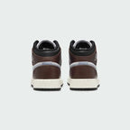 tradesports.co.uk Nike Juniors Air Jordan 1 Mid Special Edition FQ8162 142