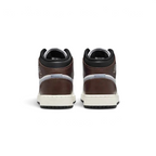 tradesports.co.uk Nike Juniors Air Jordan 1 Mid Special Edition FQ8162 142