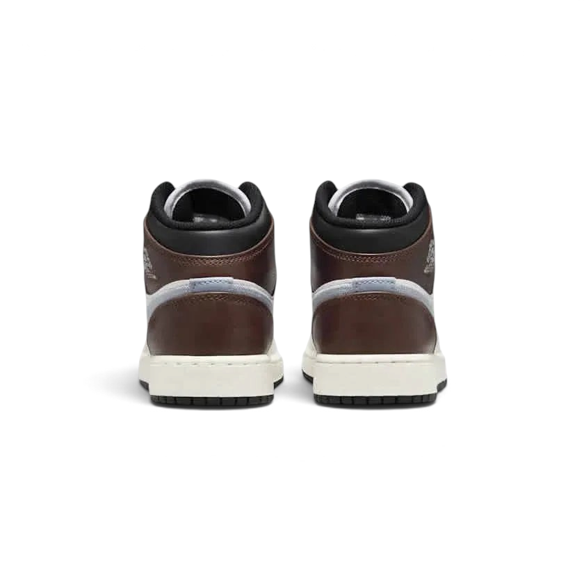 tradesports.co.uk Nike Juniors Air Jordan 1 Mid Special Edition FQ8162 142