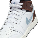 tradesports.co.uk Nike Juniors Air Jordan 1 Mid Special Edition FQ8162 142