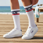 Highlights the "unreal" clean finish where the elastic midfoot compression band transitions securely into the breathable ventilation panels, engineered for long-term shape retention.