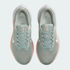 Top-down view of a pair of Nike Air Winflo 10 Women's running shoes in green, highlighting their streamlined silhouette and lace-up closure.