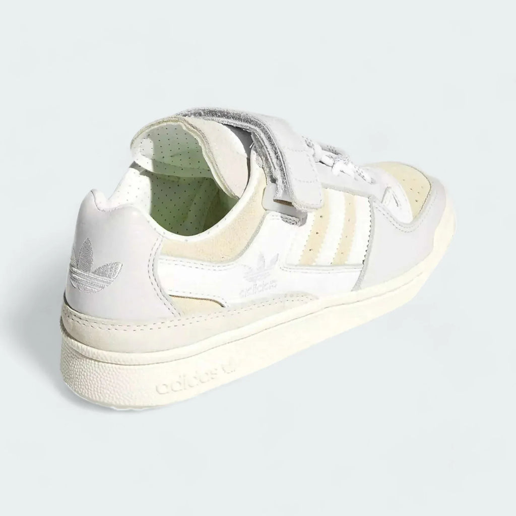 tradesRear view of the Adidas x Ivy Park Forum Low women's trainers, focusing on the structured heel and Ivy Park branding.ports.co.uk Adidas Women's Ivy Park Forum Low FZ4389