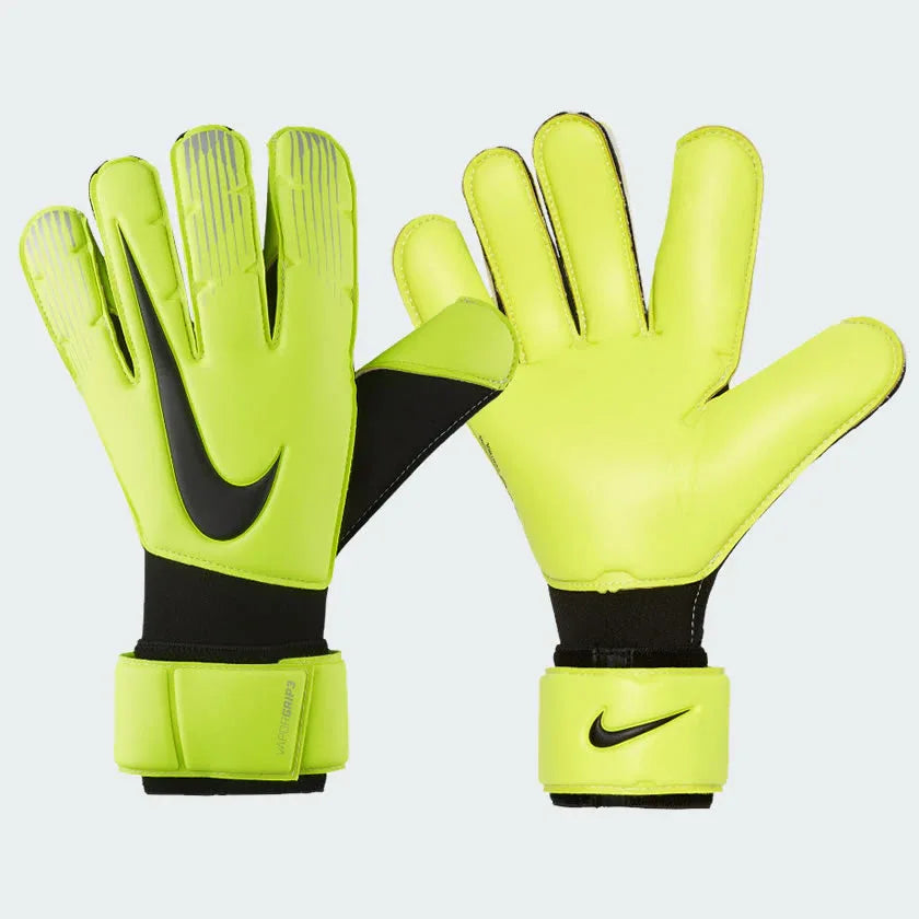 tradesports.co.uk Nike Men's Vapor Grip3 Goalkeeper Gloves GS0352 702 Main image
