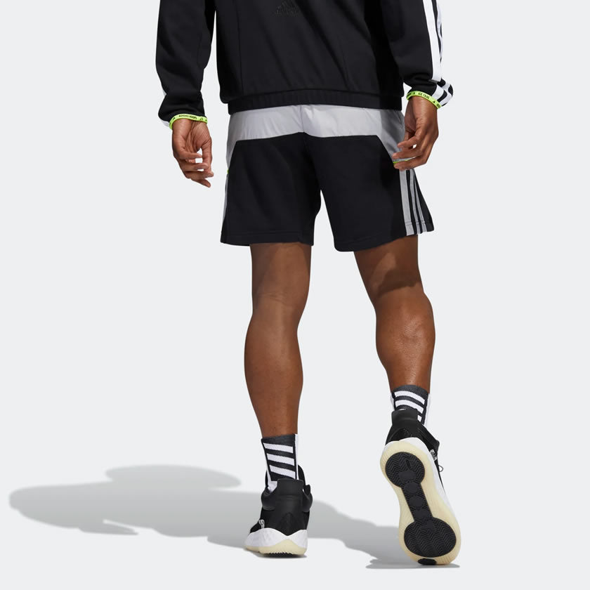 tradesports.co.uk Adidas Men's Trae Young Basketball Shorts GV4647