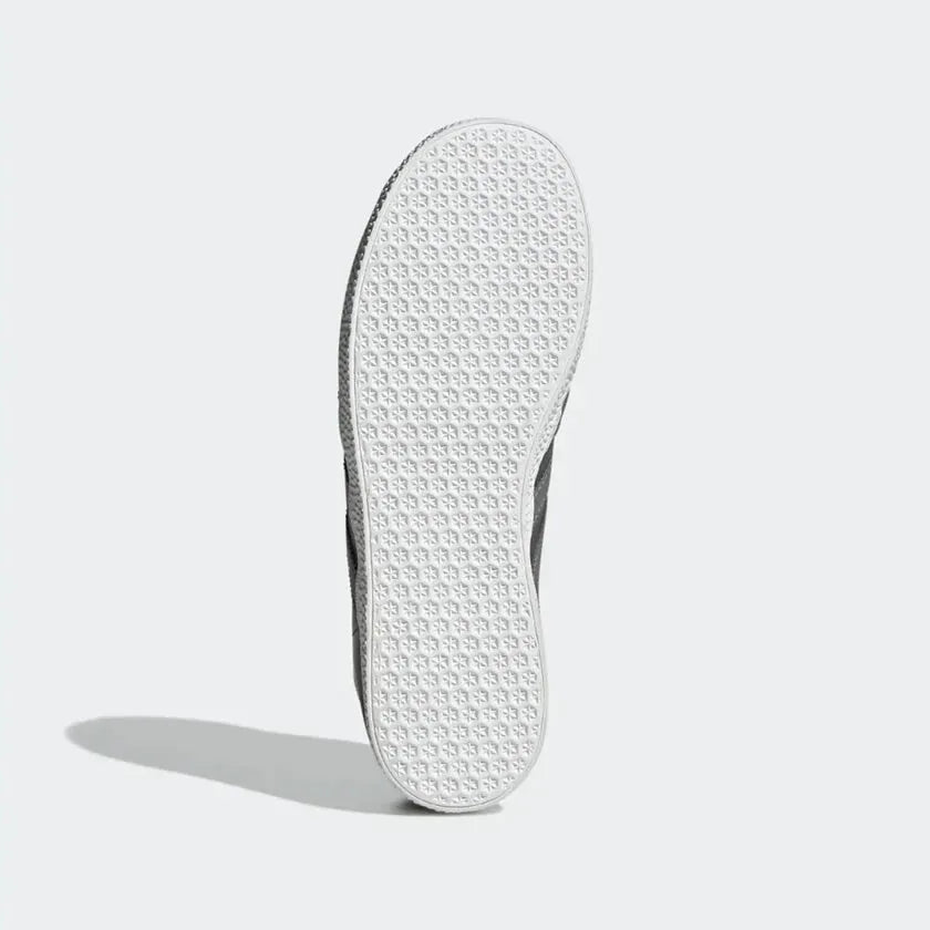Adidas Juniors Gazelle Shoes GY8178 Secondary image