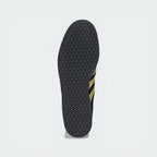 The classic Gazelle traction pattern on the durable, high-grip black rubber sole.