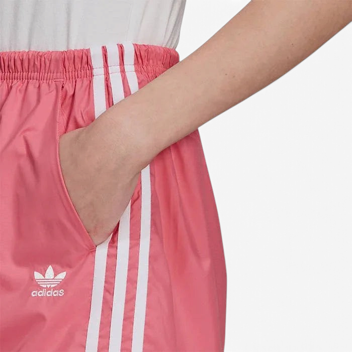 tradesports.co.uk Adidas Women's Adicolor Ripstop Long Shorts H37754