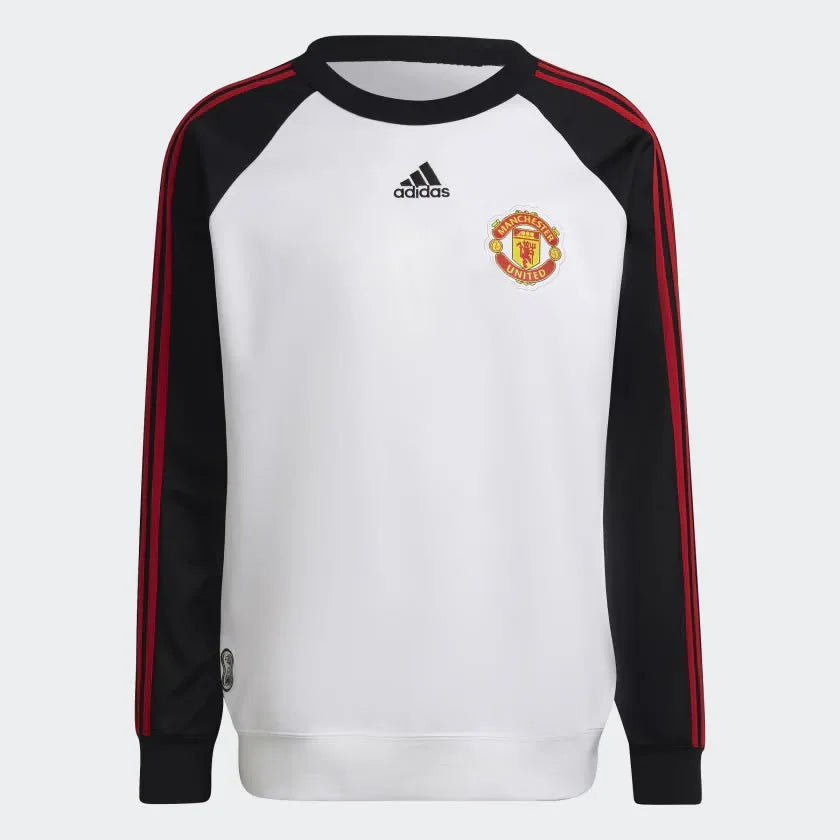 Focuses on the ribbed crewneck and the high-quality piqué texture.