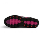 Displays the specialized geometric rubber traction pads mapped directly around the base of the independent air tubes, engineered for unreal everyday street grip.