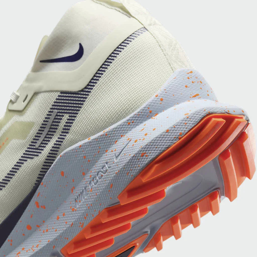 Rear underside close-up of Nike React Pegasus Trail 4 GTX V2 Trail Shoes HM9728-001 heel and outsole design