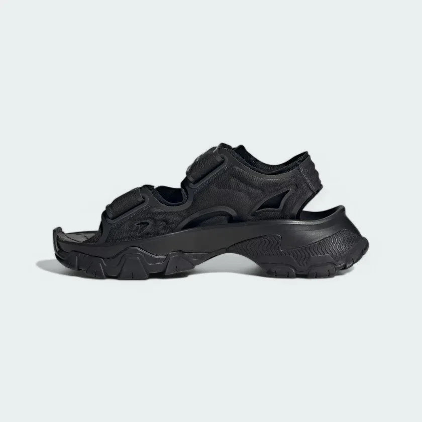 Inside profile showing the clean style with soft rubber outsole
