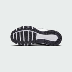 View of the outsole of the Nike P-6000 Juniors' silver trainers, showing the durable rubber tread pattern for everyday traction.