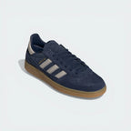 Emphasising the T-toe overlay and the sophisticated navy-on-navy colour blocking.