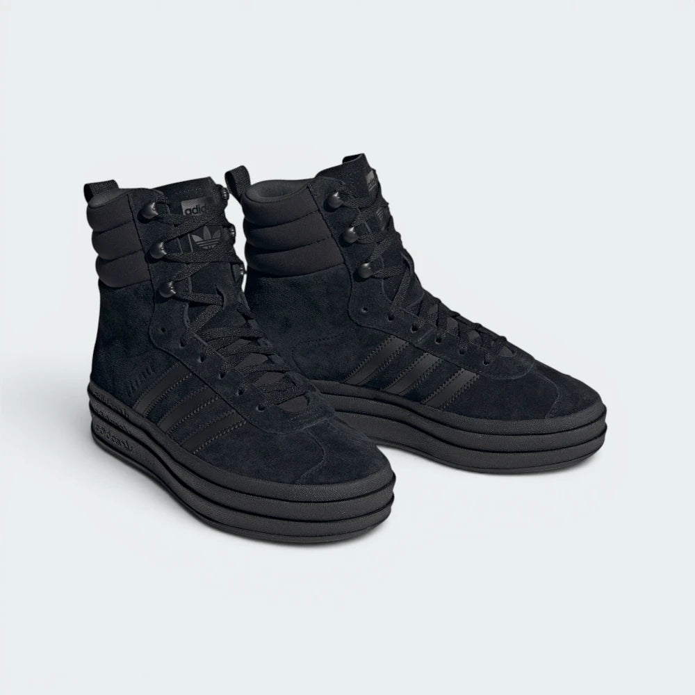 Emphasising the locked-in bold profile and the professional consistency of the deep black colour tone.