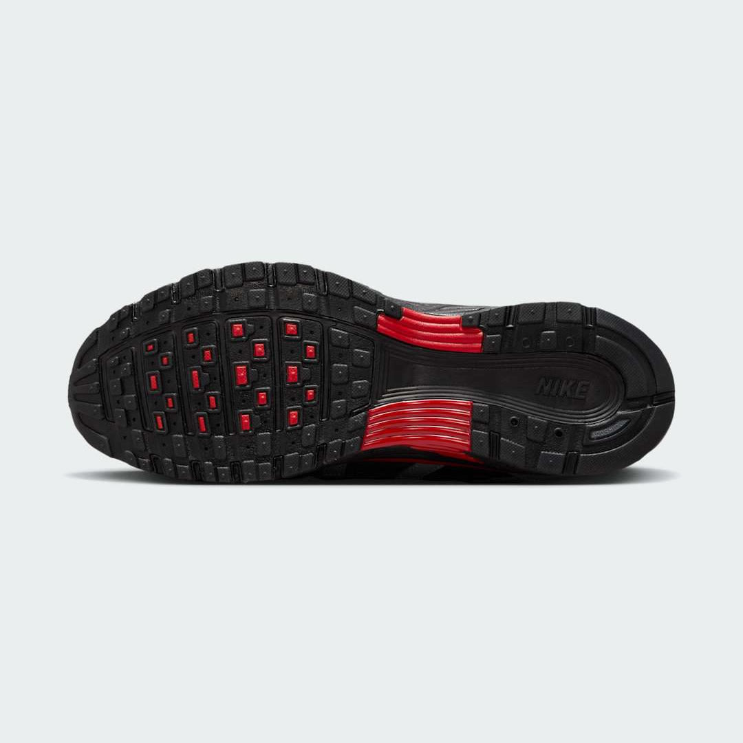 View of the outsole of the Nike P-6000 SE men's trainers, showing the durable rubber tread pattern for everyday traction.