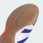 Detailed zoom on the side, highlighting the Lightstrike cushioning technology and the transition between the mesh upper and the gum-coloured rubber outsole.