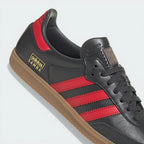 Highlighting the textured nature of the gum rubber and the high-quality gold foil detailing.