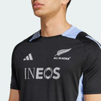 Close-up of the chest area, focusing on the high-definition Silver Fern All Blacks crest and the textured AEROREADY fabric.
