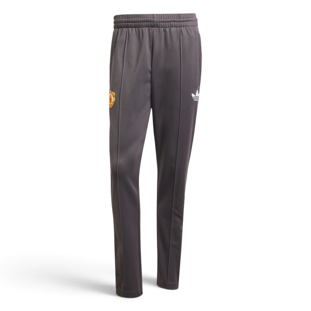Trade Sports adidas Manchester United Originals track pants in utility black piqué fabric with embroidered club crest.