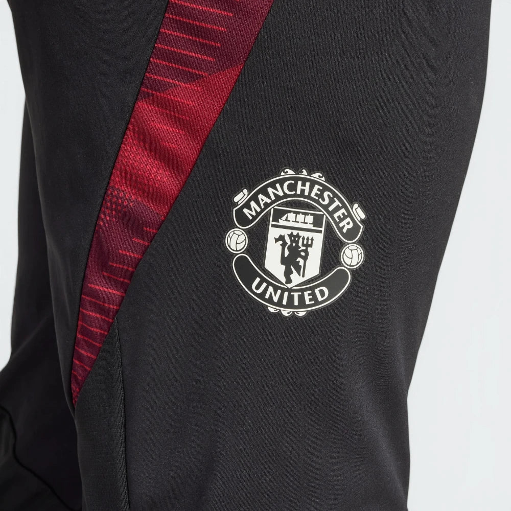 A close-up of the lightweight, heat-applied Manchester United shield.