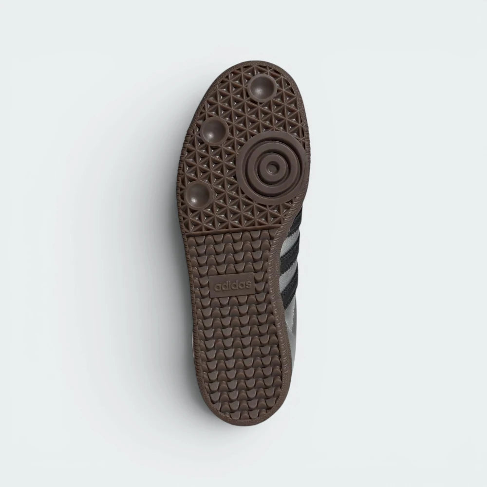 Displays the technical pivot-point traction pattern of the gum rubber outsole, engineered for unreal everyday street grip.