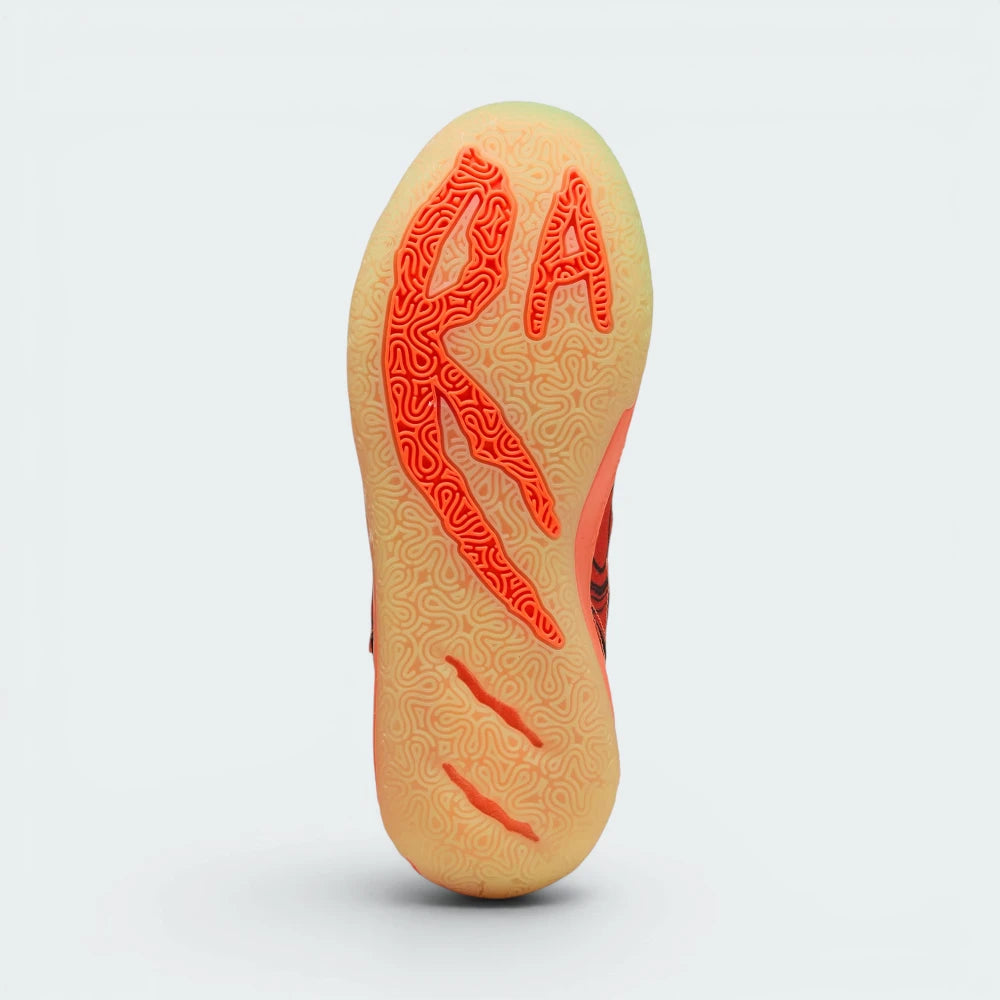 Displays the technical "slime" rubber tread designed for unreal on-court multi-surface traction.