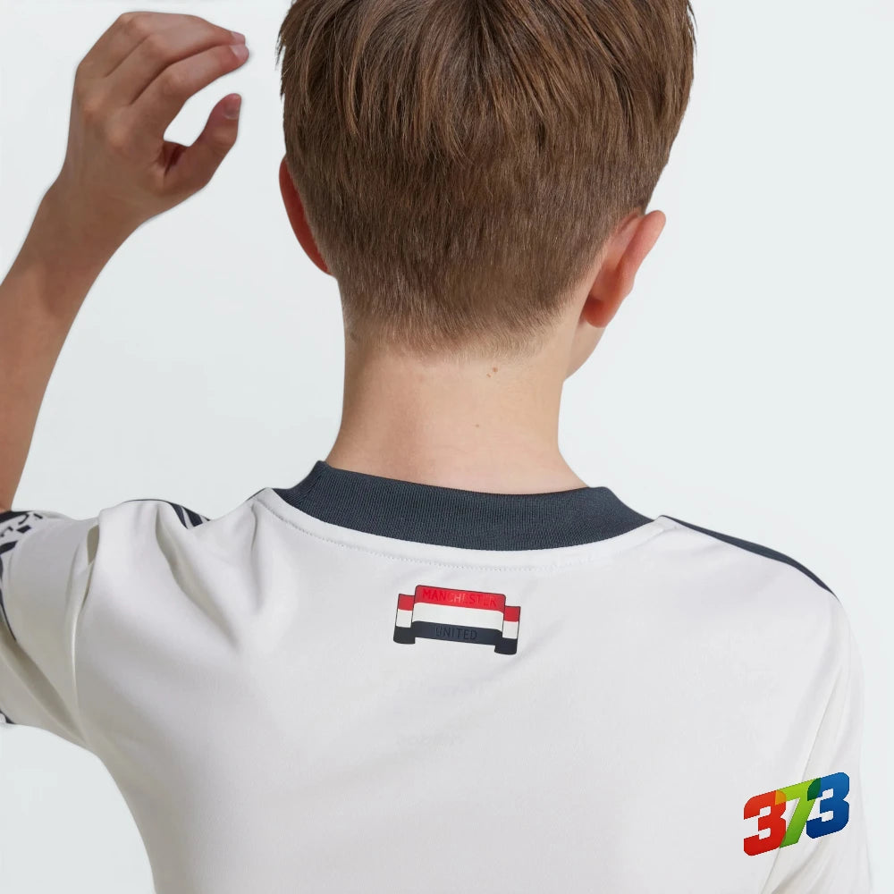 Displays the technical AEROREADY fabric grain designed for unreal moisture management.