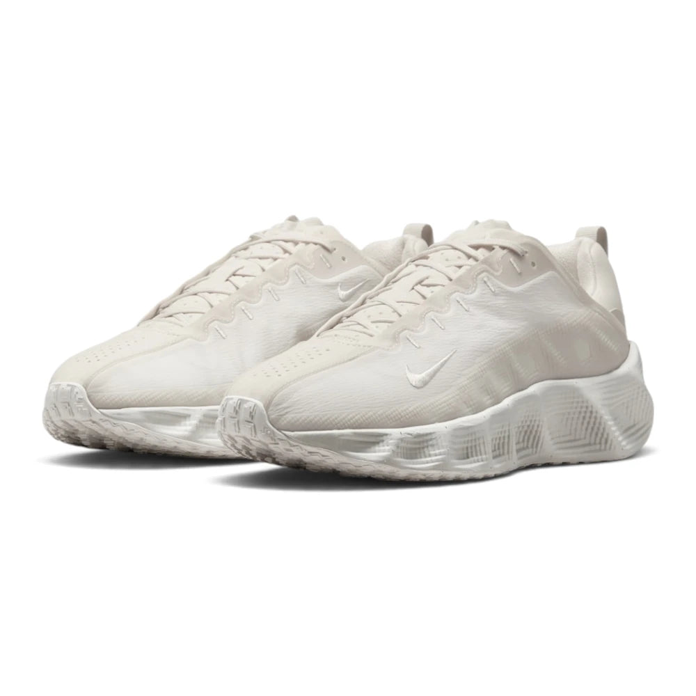 Emphasising the clean, sculpted three-quarter stance of the trainers and the premium, tonal harmony of the Phantom uppers and stacked midsoles.