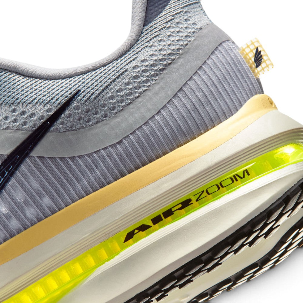 Highlighting the Sculpted Full-Length Air Zoom Unit Edge, Stacked ZoomX & ReactX Foam Matrix, and Modified Waffle Tread, demonstrating the propulsive energy-return depth and elite road-tested tooling.