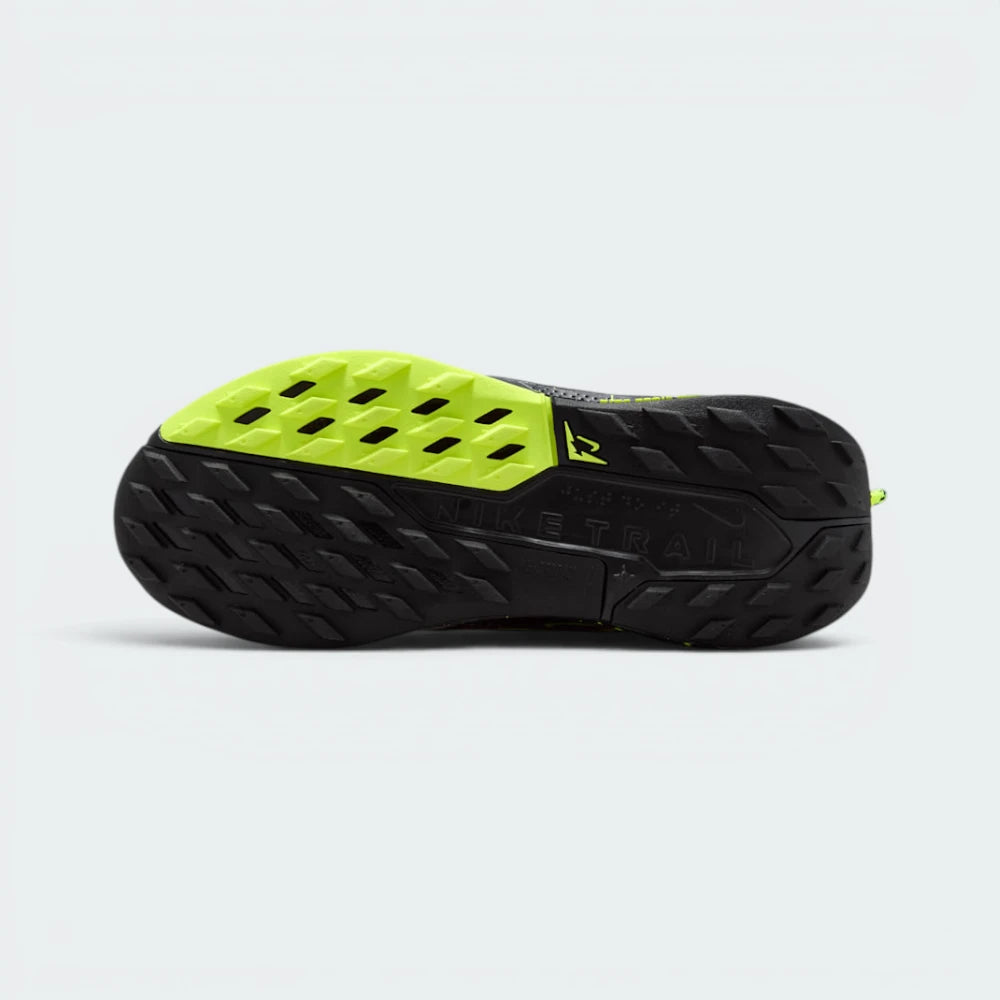 Nike Pegasus Trail 5 Big Kids' Trail Running Shoes Black FV5638-006 Secondary image